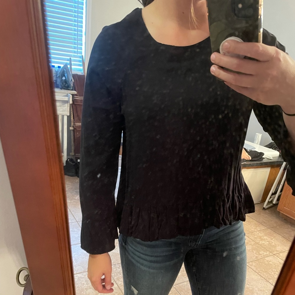 Black shirt with bloused sleeves
